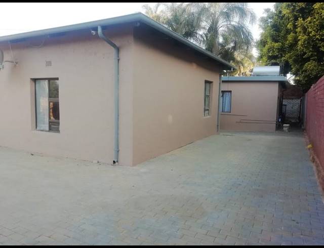 3 BEDROOM PROPERTY TO RENT IN DANVILLE